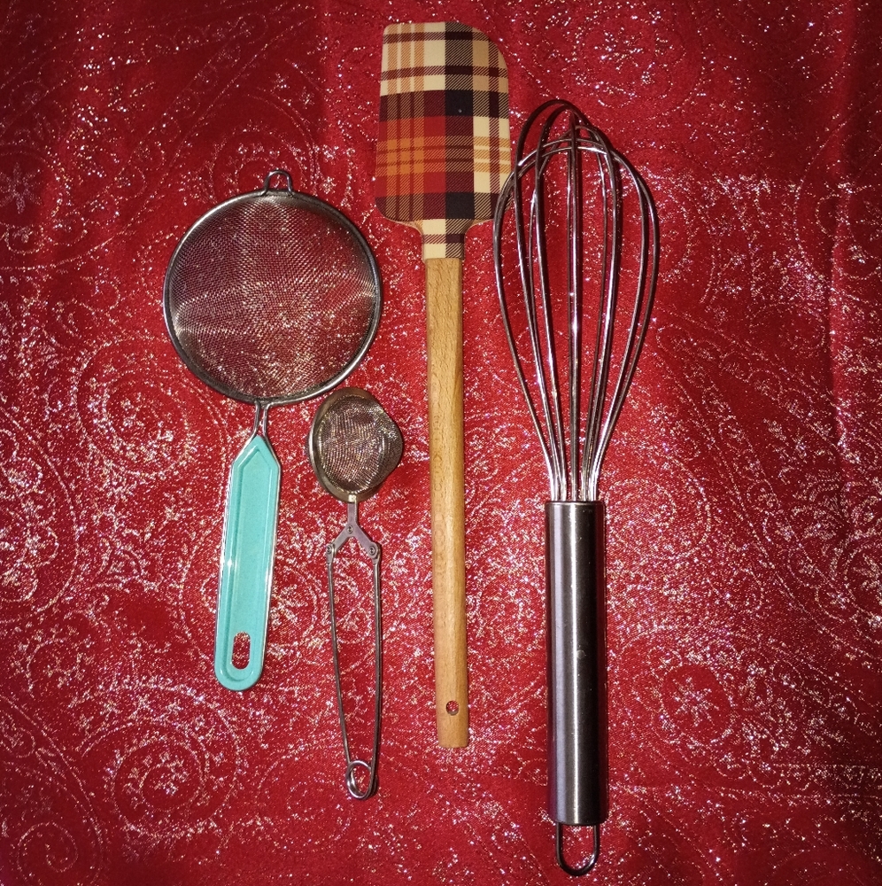Plaid Silicone Spatula and Stainless Steel Whisk Set